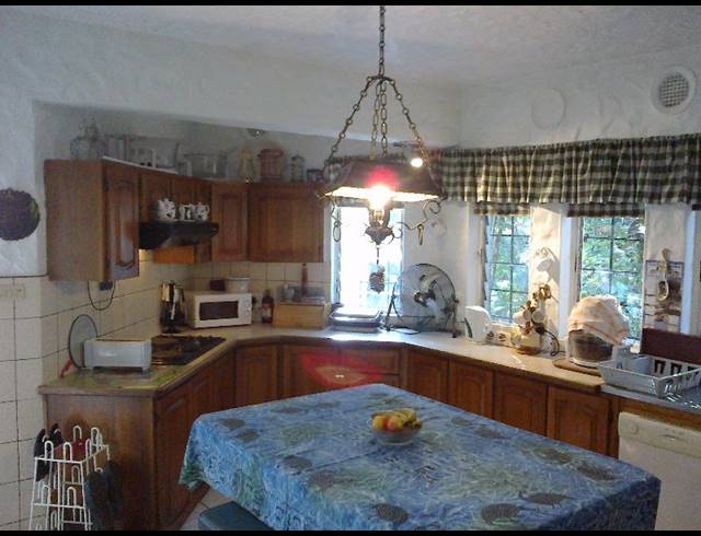 6 BEDROOM HOUSE FOR SALE IN CLANSTHAL